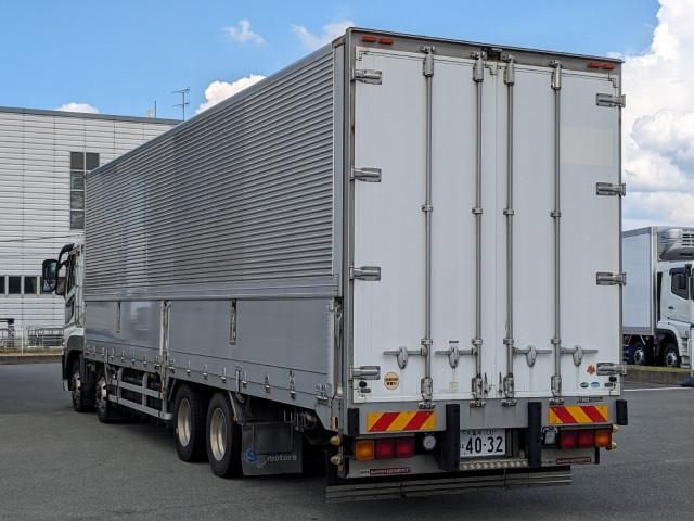 MITSUBISHI FUSOU SUPER GREAT 2014