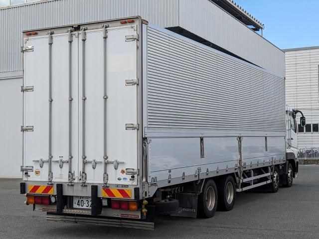 MITSUBISHI FUSOU SUPER GREAT 2014