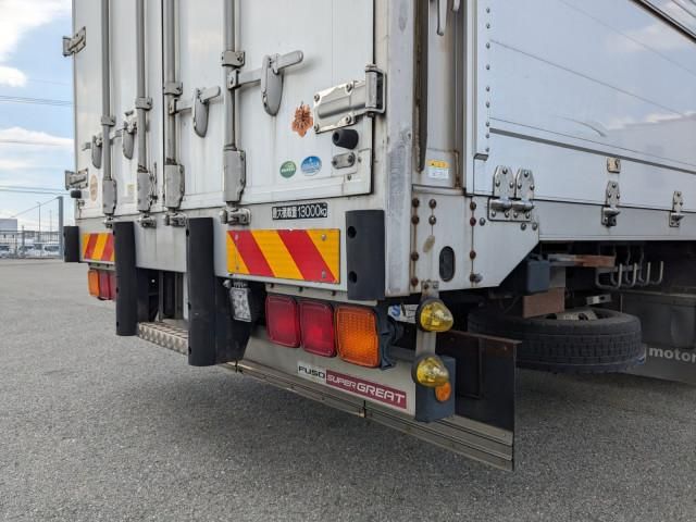 MITSUBISHI FUSOU SUPER GREAT 2014