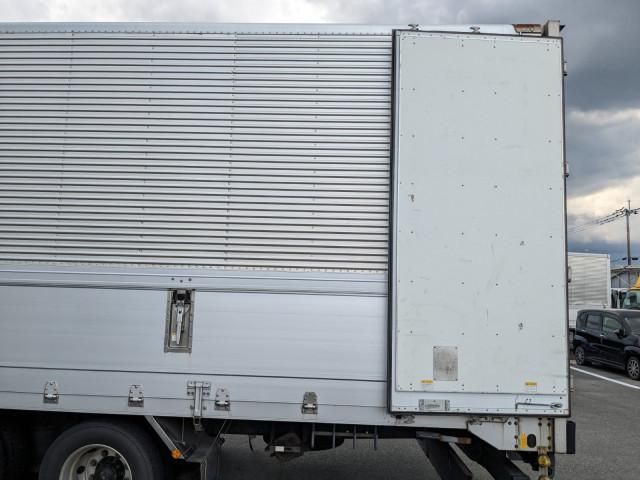 MITSUBISHI FUSOU SUPER GREAT 2014