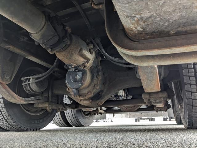 MITSUBISHI FUSOU SUPER GREAT 2014