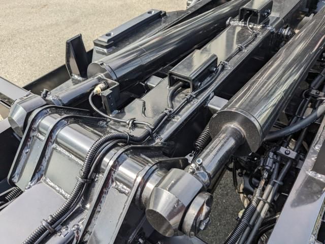 MITSUBISHI CANTER 2025