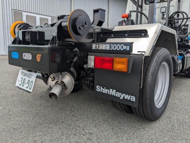 MITSUBISHI CANTER 2025