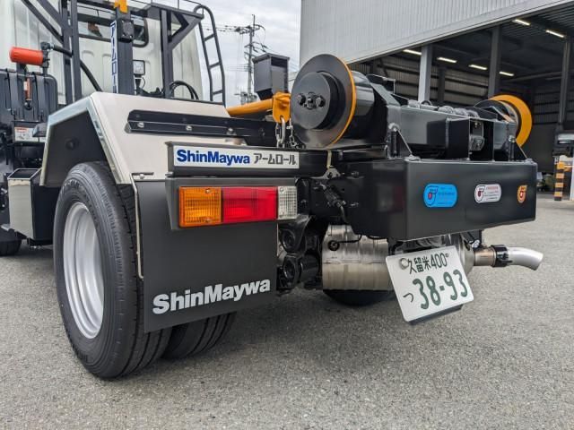 MITSUBISHI CANTER 2025