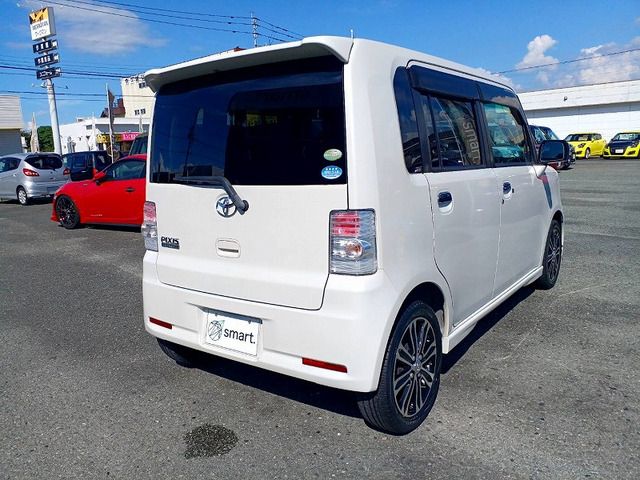 TOYOTA PIXIS SPACE CUSTOM 2012