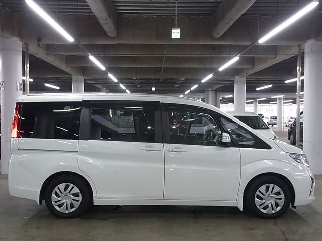 HONDA STEPWAGON 2015