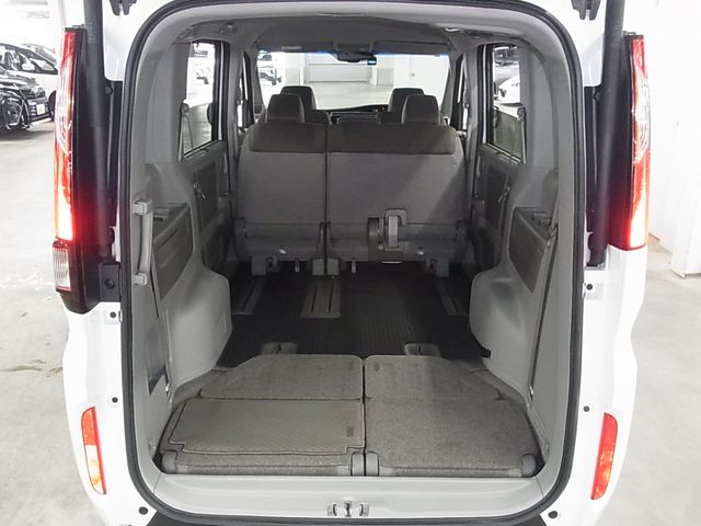 HONDA STEPWAGON 2015