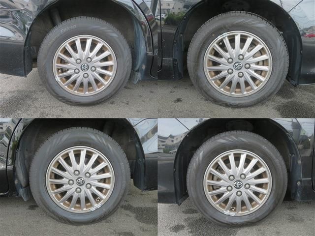 TOYOTA ESQUIRE HYBRID 2016