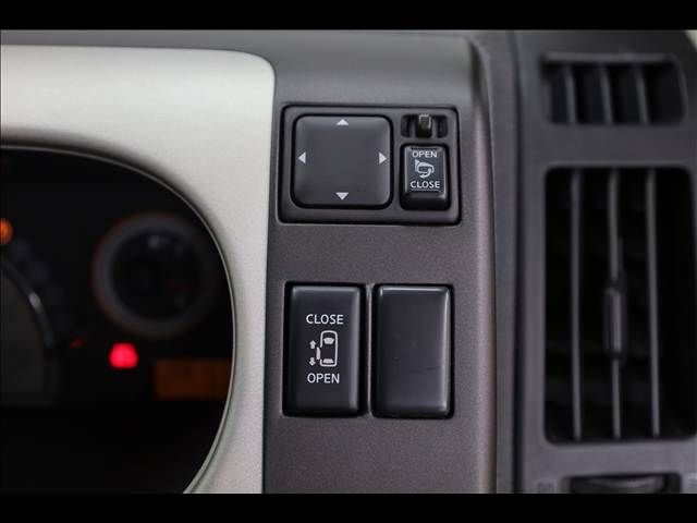 NISSAN SERENA  WG 2006