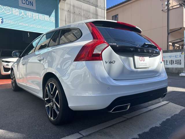 VOLVO VOLVO V60 2016