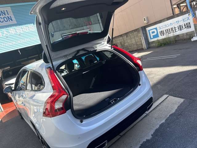 VOLVO VOLVO V60 2016