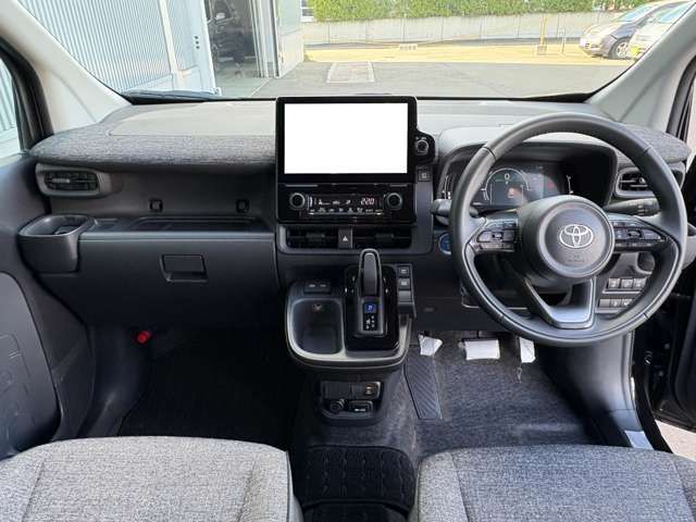 TOYOTA SIENTA HYBRID 2022