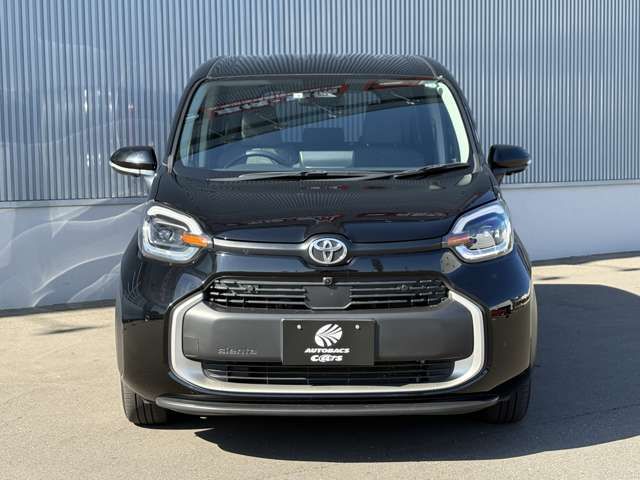 TOYOTA SIENTA HYBRID 2022