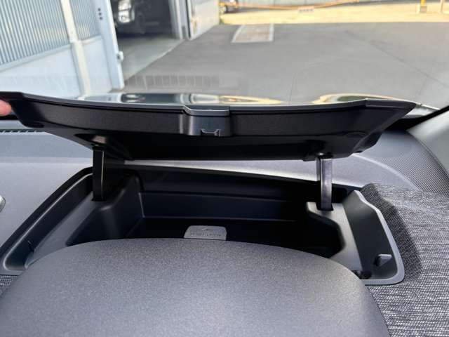 TOYOTA SIENTA HYBRID 2022