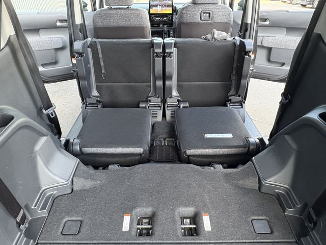 TOYOTA SIENTA HYBRID 2022