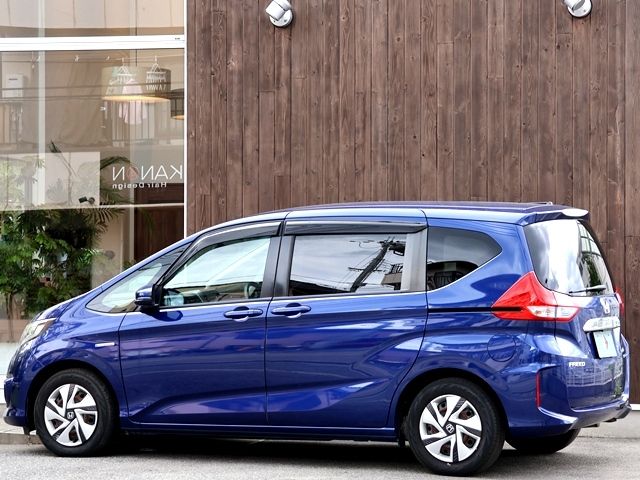 HONDA FREED HYBRID 2018