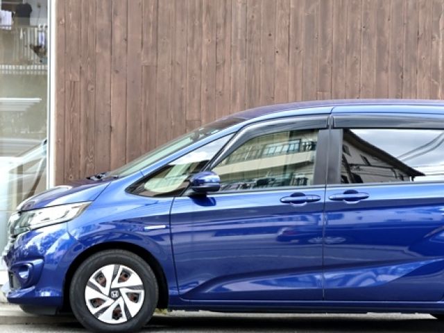 HONDA FREED HYBRID 2018