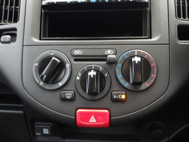 NISSAN NV150 AD 2WD 2020