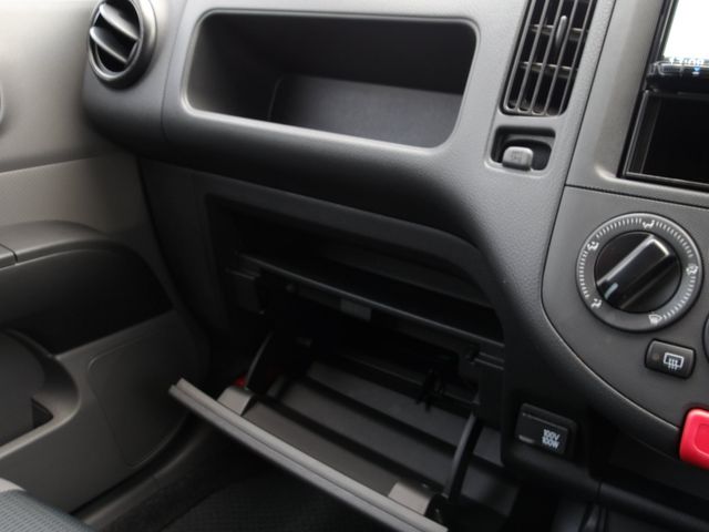 NISSAN NV150 AD 2WD 2020