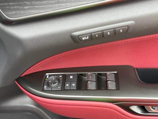 TOYOTA LEXUS NX250 2023