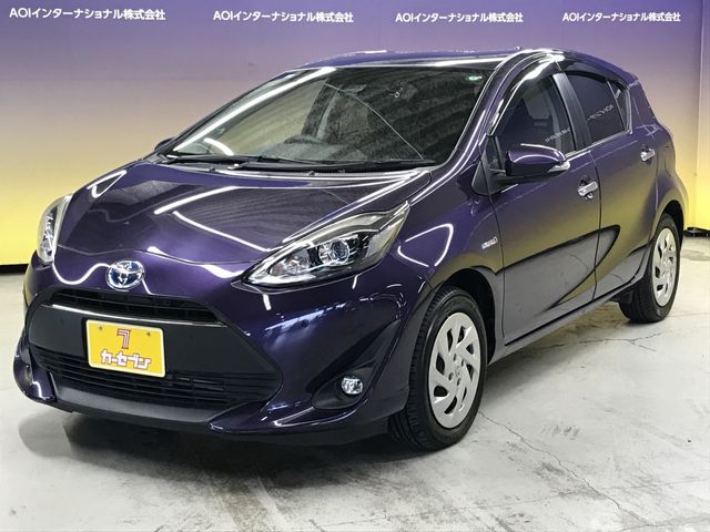 TOYOTA AQUA 2019