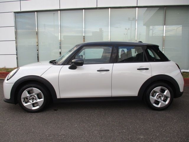 BMW MINI COOPER 5DOOR 2025