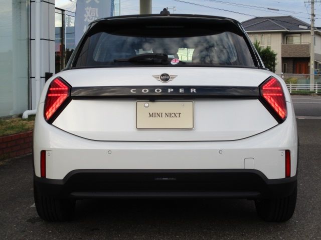 BMW MINI COOPER 5DOOR 2025