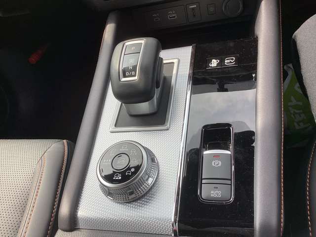 MITSUBISHI OUTLANDER PHEV 2024