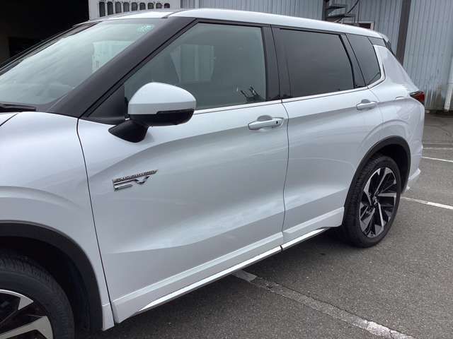 MITSUBISHI OUTLANDER PHEV 2024