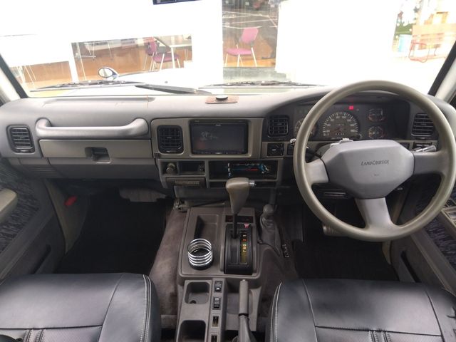 TOYOTA LANDCRUISER PRADO 1995