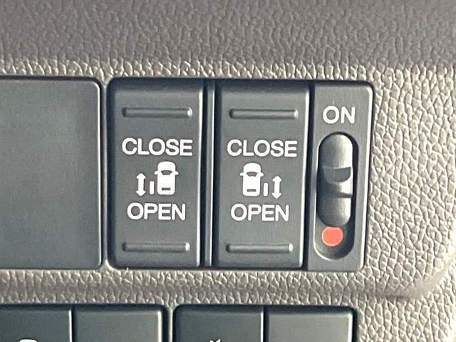 HONDA FREED HYBRID 2023