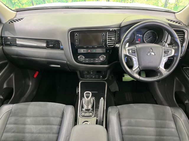 MITSUBISHI OUTLANDER PHEV 2015