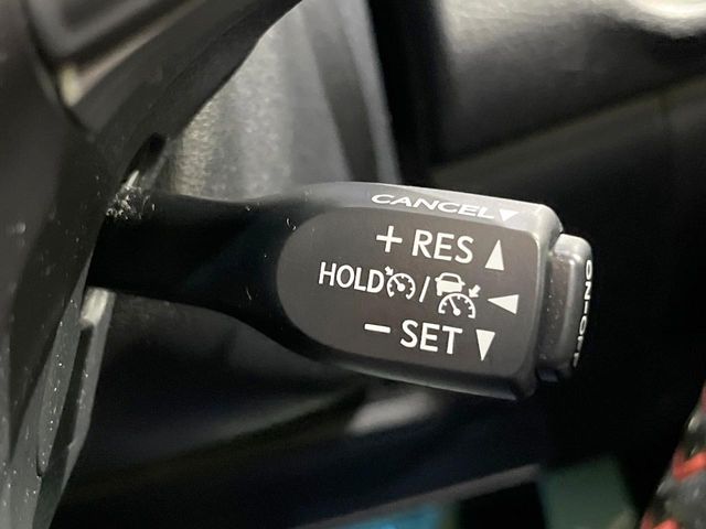 TOYOTA HARRIER 2WD 2019