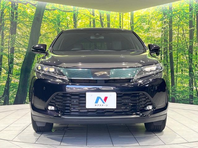 TOYOTA HARRIER 2WD 2019