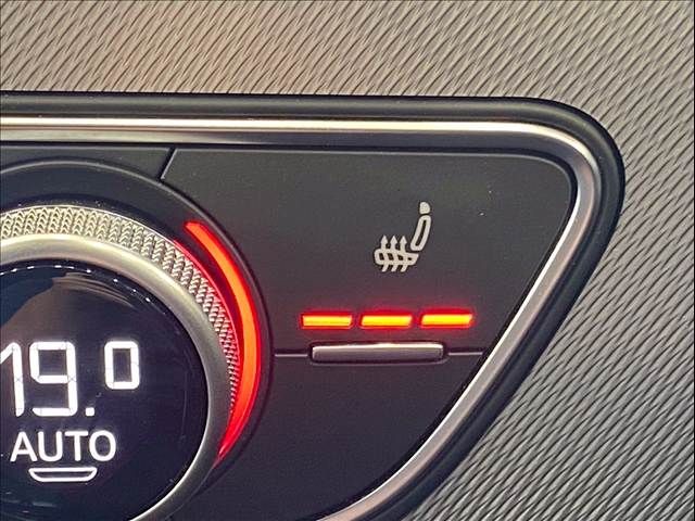 AUDI AUDI A4 AVANT 2021