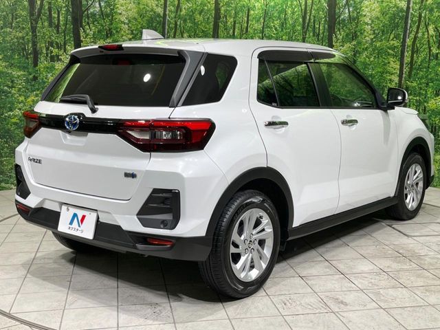 TOYOTA RAIZE HYBRID 2023