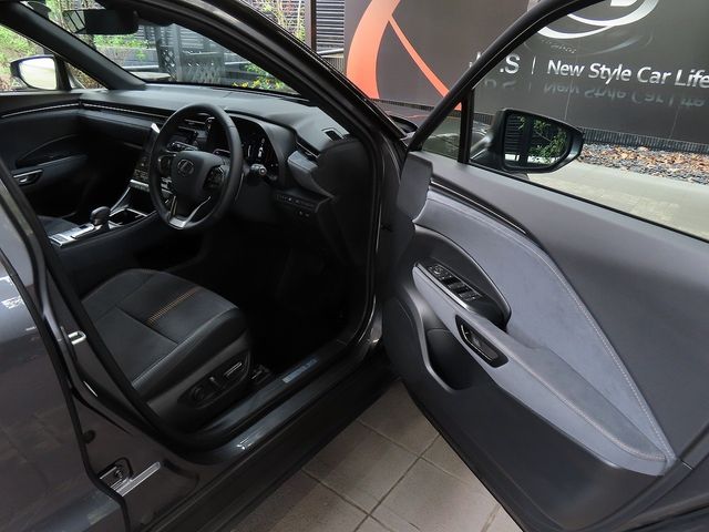 TOYOTA LEXUS LBX 2024