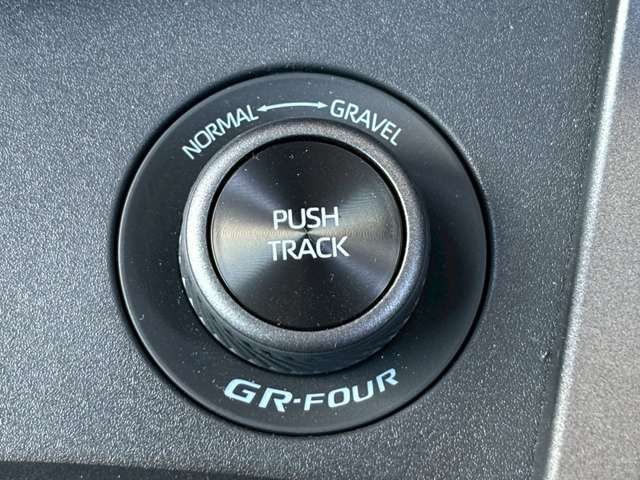 TOYOTA GR YARIS 2025