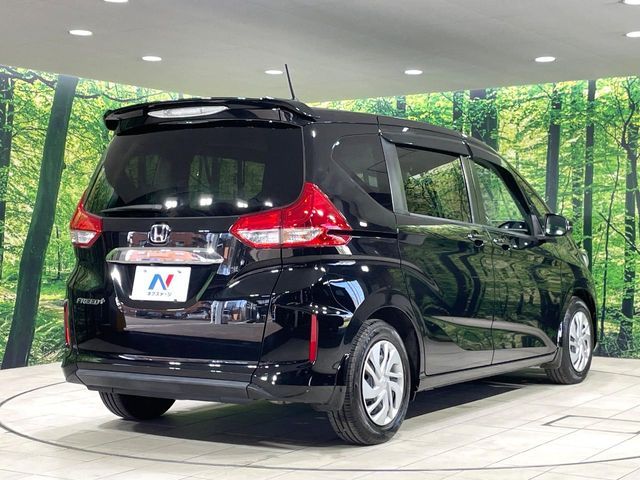 HONDA FREED plus 2017