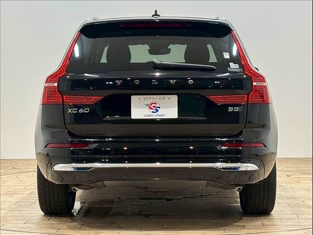 VOLVO VOLVO XC60 2022