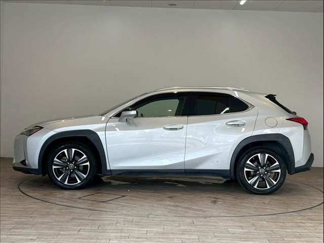 TOYOTA LEXUS UX250h 2019