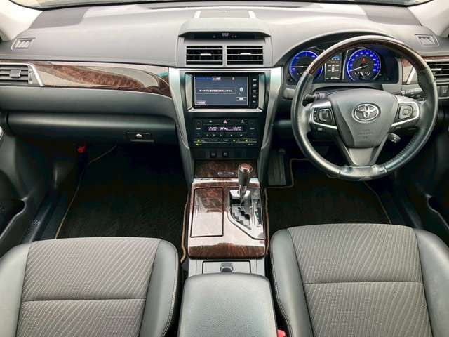 TOYOTA CAMRY HYBRID 2015
