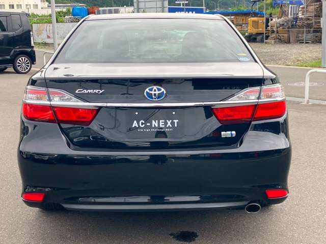 TOYOTA CAMRY HYBRID 2015