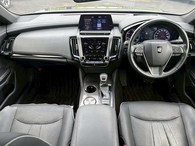 TOYOTA CROWN sedan hybrid 2018