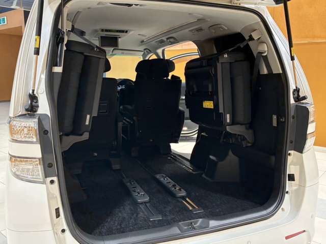 TOYOTA VELLFIRE 4WD 2013