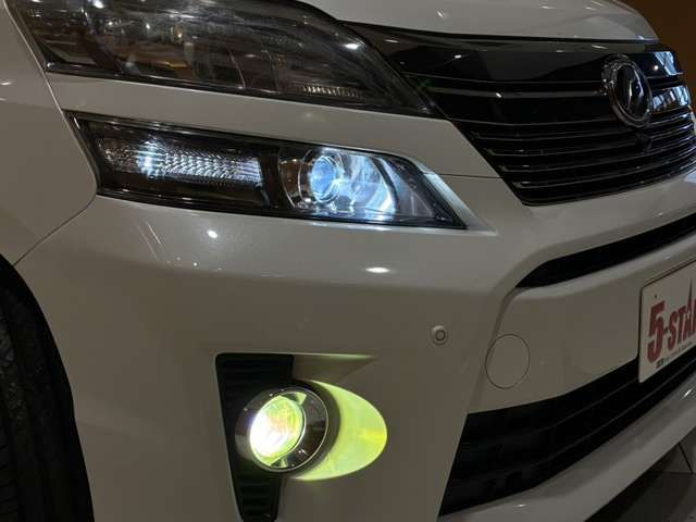 TOYOTA VELLFIRE 4WD 2013