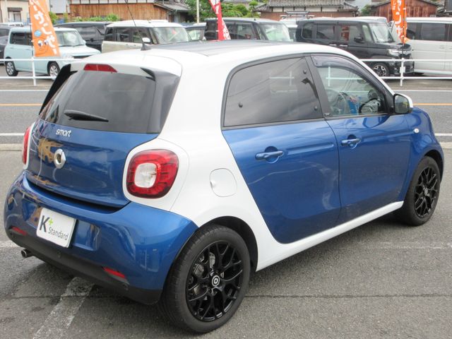 MCC SMART FORFOUR 2016