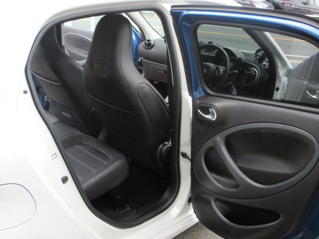 MCC SMART FORFOUR 2016