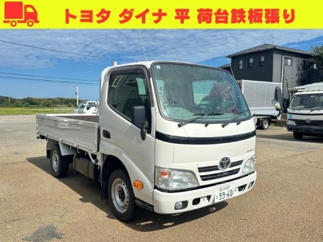 TOYOTA DYNA 2016