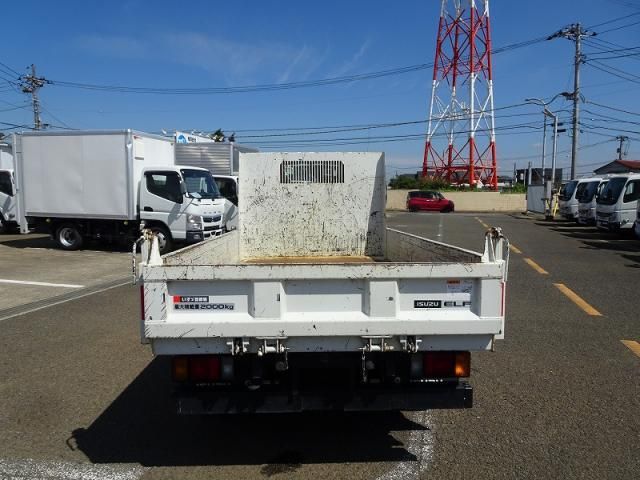 ISUZU ELF 2023